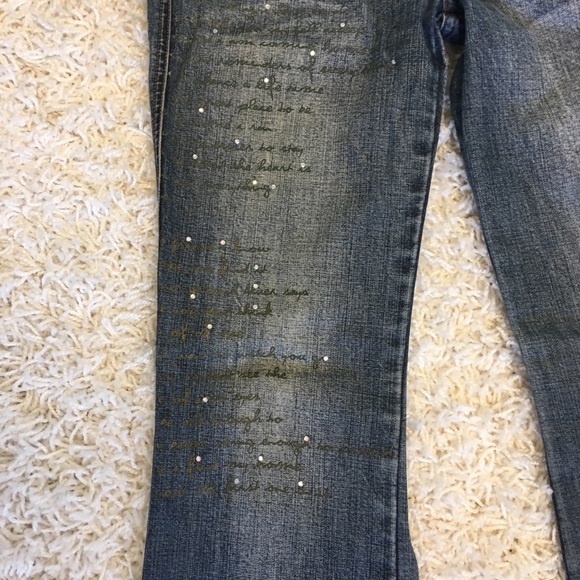 ❌SOLD❌ EXPRESS Unique Distressed Jeans with Rhinestones - Picture 2 of 7